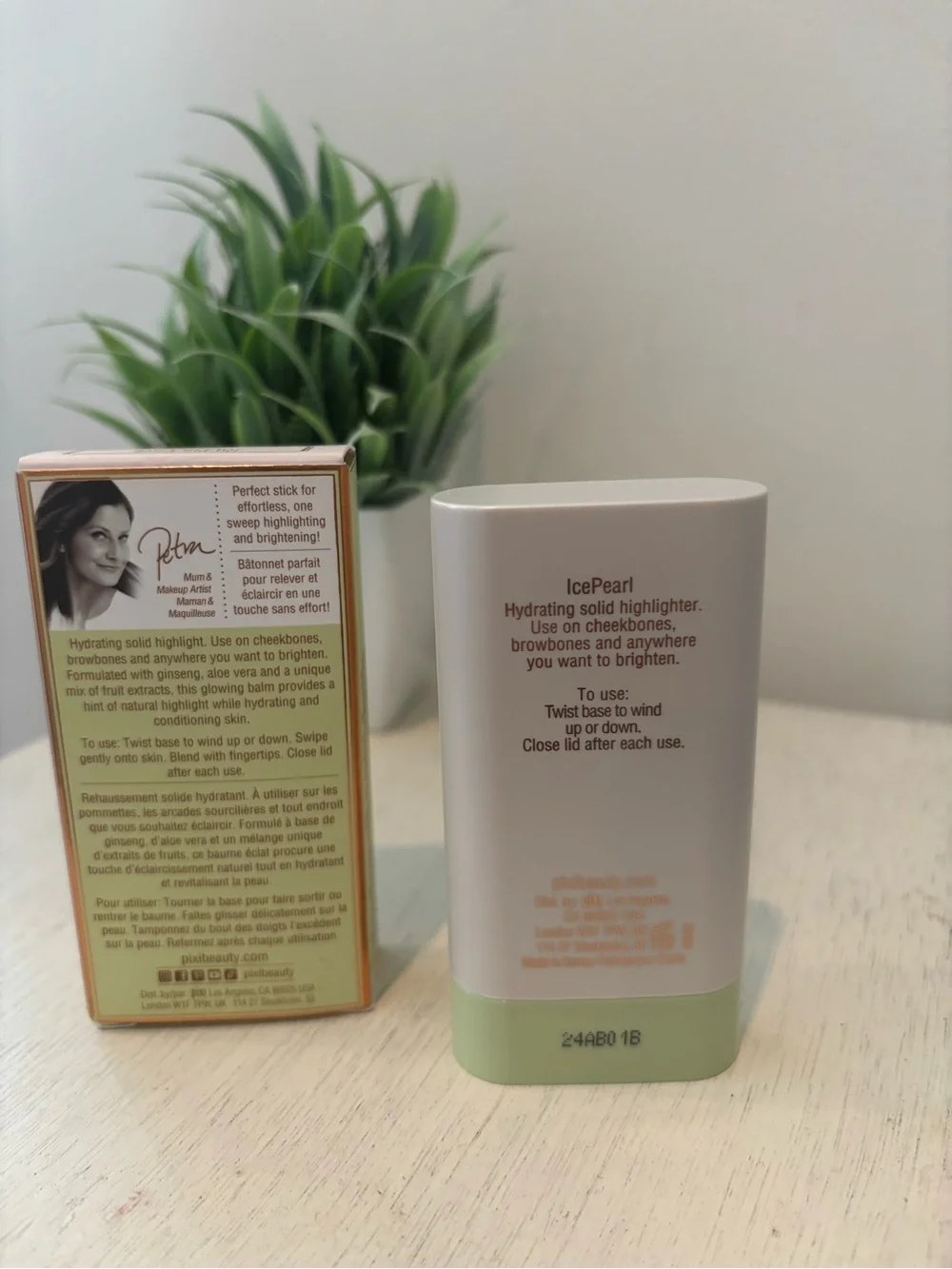 NEW Pixi On-the-Glow SuperGlow Highlight Moisture Stick IcePearl